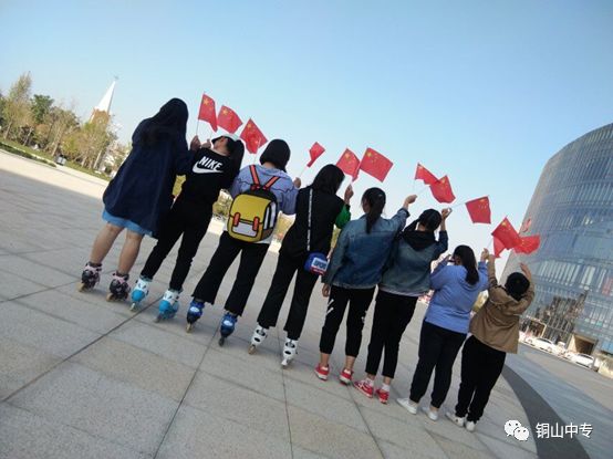 说明: https://mmbiz.qpic.cn/mmbiz_png/QsAtBZK3tiaicO3cRbKa1sYicXXQ9EFF0hyF3JQvCg6F3VpAztvnZjZZGTR96mtwbsbZibkRObkUvyQeYS8KesgznA/640?wx_fmt=png