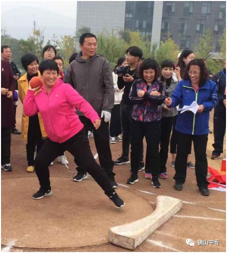 说明: https://mmbiz.qpic.cn/mmbiz_png/QsAtBZK3tia8tE9v5gmdSvlfEKQtqdef0ibImIx4yASDOpsRoicGibkzXQsfbxxmbVJkhEjamdJjrDFFpWMHfbSqgw/640?wx_fmt=png
