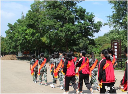 说明: https://mmbiz.qpic.cn/mmbiz_png/QsAtBZK3tia8eiboH3NkVJQCbReLHmJYbpOuumx7bVwKy4PhhPa26mPloSicdWcib8swbKhgEiaXZOkOn9VtXpXgwvw/640?wx_fmt=png